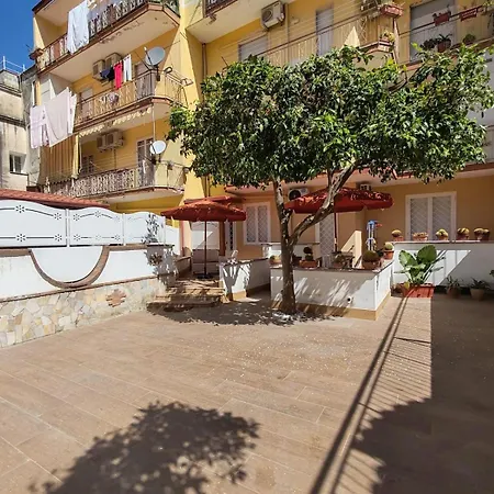 Double Free Parking Anna Verra Cottage Marano di Napoli Exterior foto